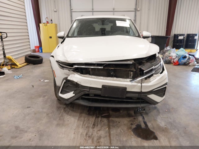 2023 Volkswagen Tiguan 2.0t Se მანქანა იყიდება აუქციონზე, vin: 3VVMB7AX4PM130789, აუქციონის ნომერი: 44927697