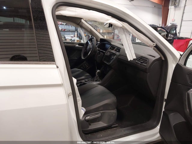 2023 Volkswagen Tiguan 2.0t Se მანქანა იყიდება აუქციონზე, vin: 3VVMB7AX4PM130789, აუქციონის ნომერი: 44927697