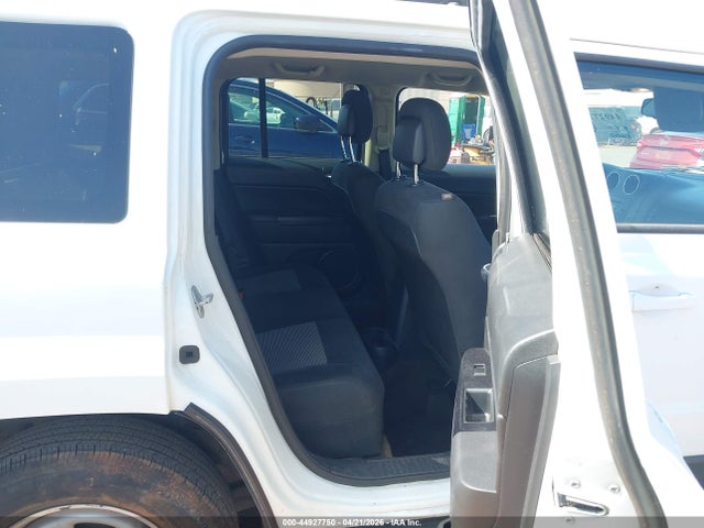2016 Jeep Patriot Sport მანქანა იყიდება აუქციონზე, vin: 1C4NJPBA5GD651564, აუქციონის ნომერი: 44927750