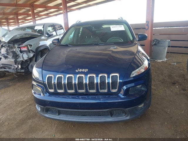 44927769 :رقم المزاد ، 1C4PJLCB4JD524398 vin ، 2018 Jeep Cherokee Latitude Fwd مزاد بيع