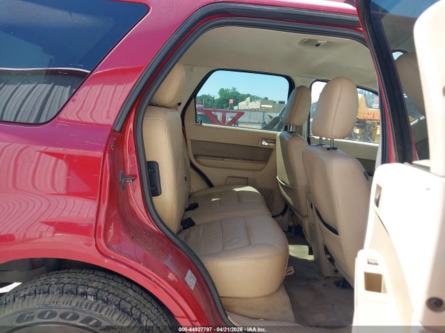 Продажа на аукционе авто 2011 Ford Escape Limited, vin: 1FMCU0E76BKB23828, номер лота: 44927797