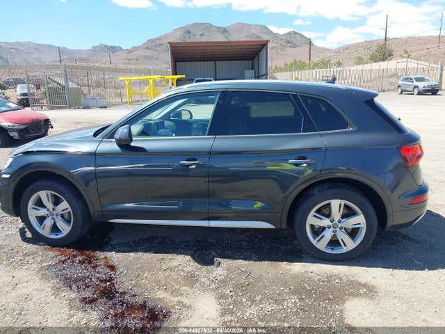 Продажа на аукционе авто 2018 Audi Q5 2.0t Premium/2.0t Tech Premium, vin: WA1ANAFY2J2011963, номер лота: 44927803