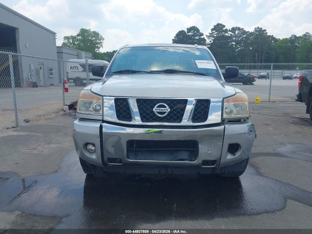 44927809 :رقم المزاد ، 1N6BA0ED8FN506637 vin ، 2015 Nissan Titan Sv مزاد بيع
