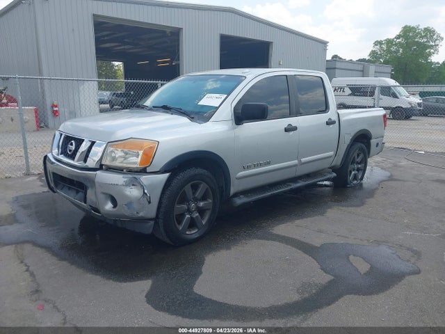 44927809 :رقم المزاد ، 1N6BA0ED8FN506637 vin ، 2015 Nissan Titan Sv مزاد بيع