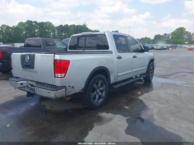 44927809 :رقم المزاد ، 1N6BA0ED8FN506637 vin ، 2015 Nissan Titan Sv مزاد بيع