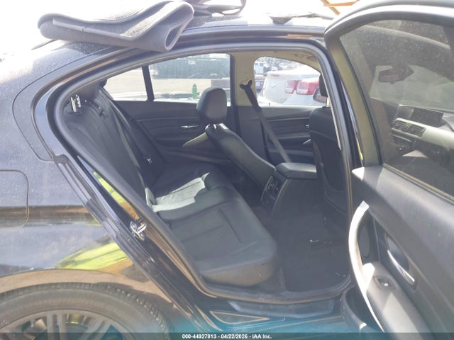 44927813 :رقم المزاد ، WBA3C1C59DF435410 vin ، 2013 Bmw 328i مزاد بيع