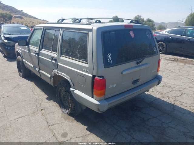 44927821 :رقم المزاد ، 1J4FF48S51L589532 vin ، 2001 Jeep Cherokee Sport مزاد بيع