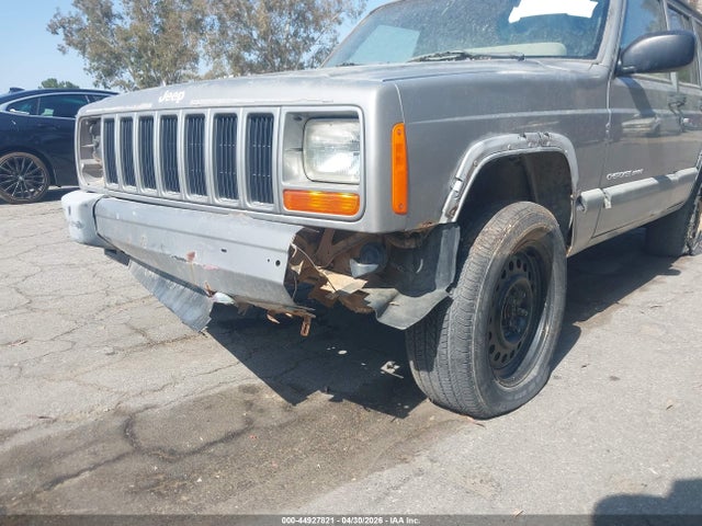 44927821 :رقم المزاد ، 1J4FF48S51L589532 vin ، 2001 Jeep Cherokee Sport مزاد بيع