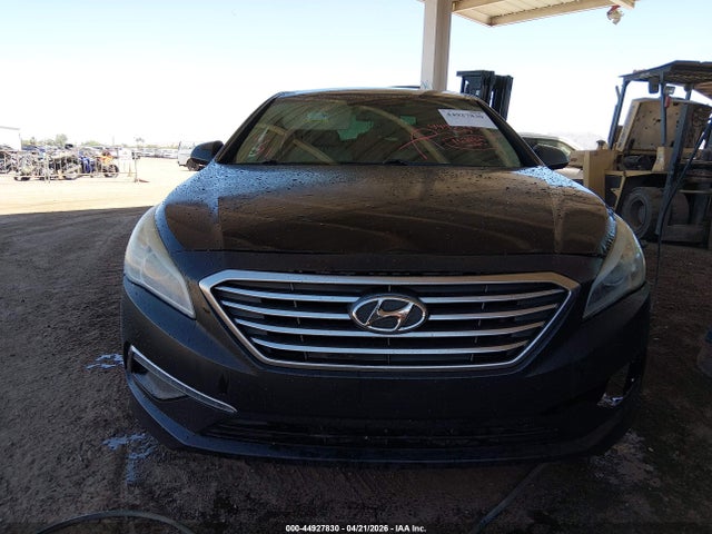 Продажа на аукционе авто 2015 Hyundai Sonata Se, vin: 5NPE24AF2FH122784, номер лота: 44927830