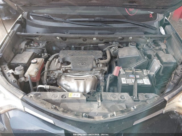 JTMZFREV6JJ171605 Toyota RAV4 LE