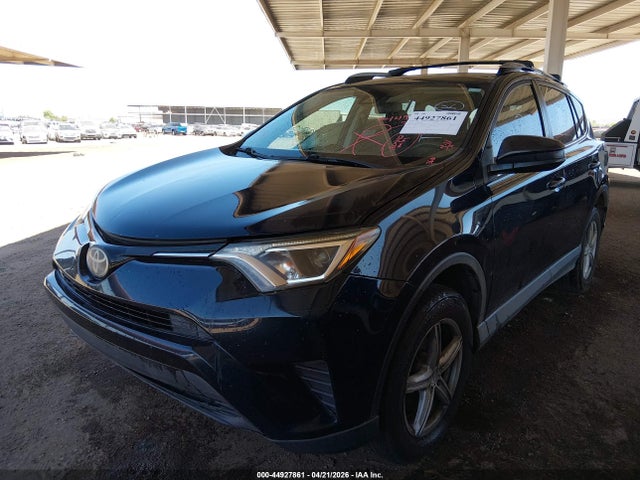 JTMZFREV6JJ171605 Toyota RAV4 LE
