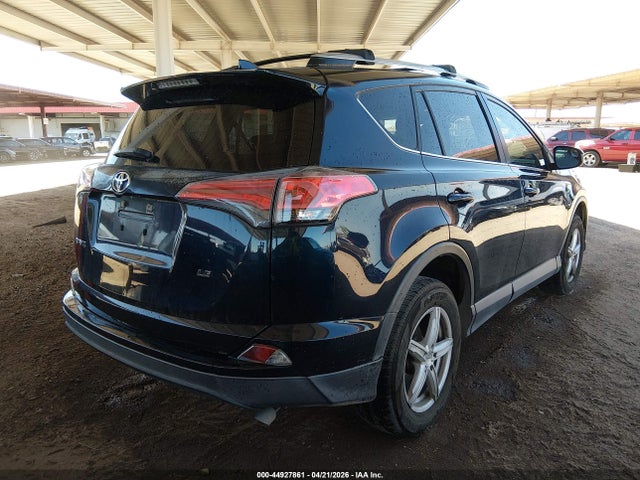 JTMZFREV6JJ171605 Toyota RAV4 LE