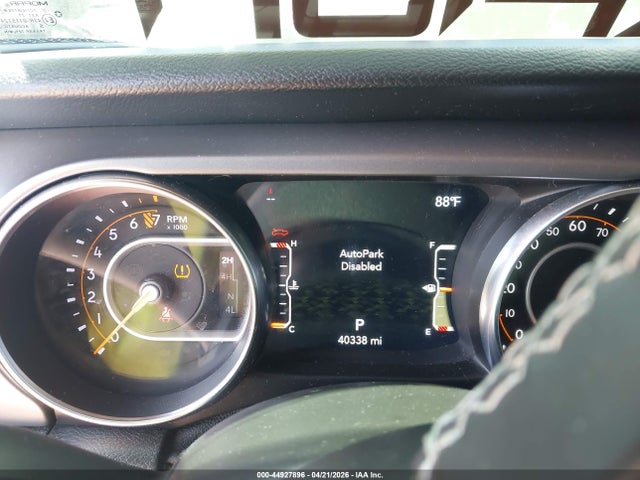 Auction sale of the 2021 Jeep Gladiator Freedom 4x4, vin: 1C6HJTAG4ML572276, lot number: 44927896