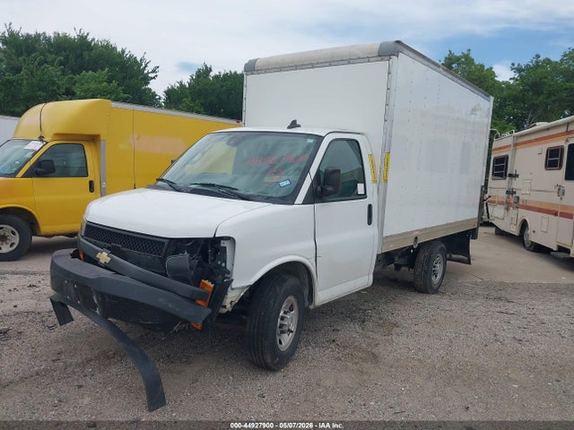 Chevrolet Express Cutaway Work Van 2021 1GB0GRFP7M1285241 Image 2