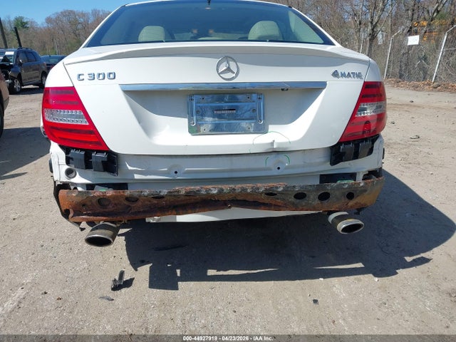 44927918 :رقم المزاد ، WDDGF8AB0DG085033 vin ، 2013 Mercedes-benz C 300 Sport 4matic مزاد بيع