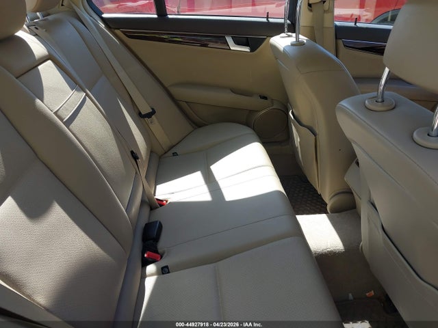 44927918 :رقم المزاد ، WDDGF8AB0DG085033 vin ، 2013 Mercedes-benz C 300 Sport 4matic مزاد بيع