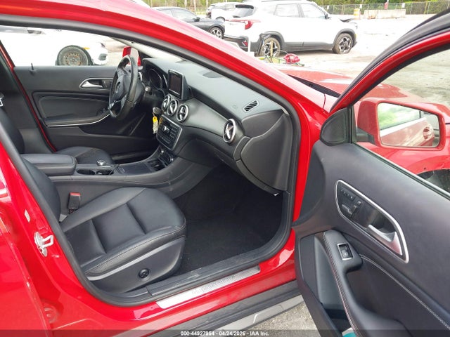 44927954 :رقم المزاد ، WDCTG4EBXFJ110478 vin ، 2015 Mercedes-benz Gla 250 مزاد بيع