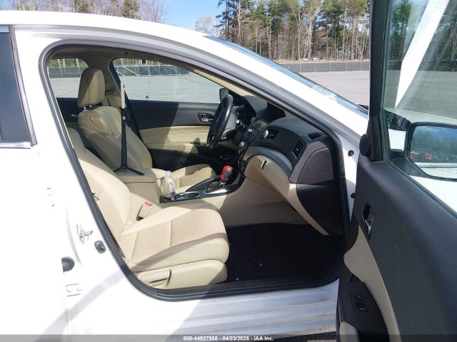 Aukcja sprzedaży 2017 Acura Ilx Acurawatch Plus Package, vin: 19UDE2F34HA011980, numer aukcji: 44927958