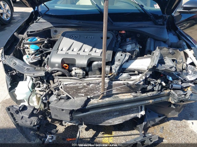 Продаж на аукціоні авто 2012 Volkswagen Passat 2.0l Tdi Se, vin: 1VWBN7A32CC070904, номер лоту: 44927984