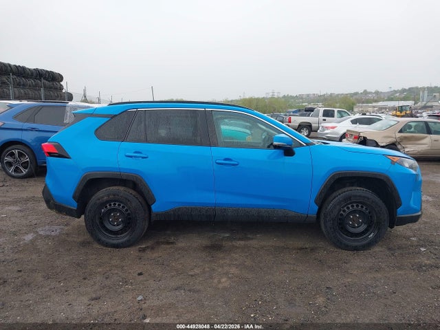 Toyota RAV4 LE 2019 2T3G1RFV1KC028831 Image 13
