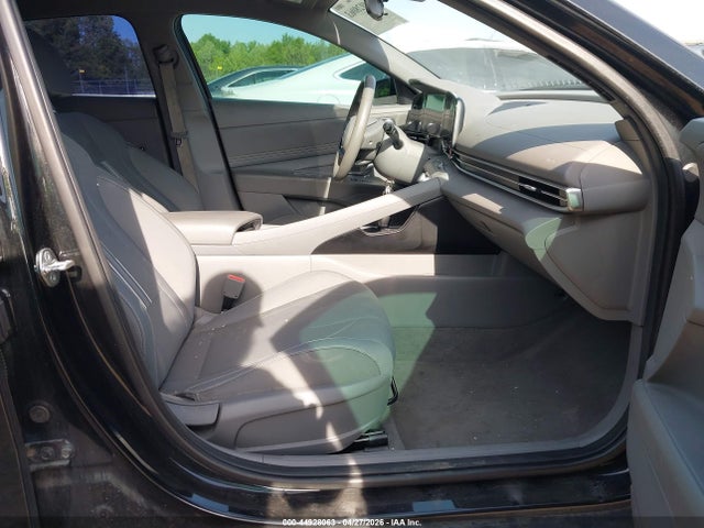 44928063 :رقم المزاد ، 5NPLS4AG9PH109743 vin ، 2023 Hyundai Elantra Sel مزاد بيع