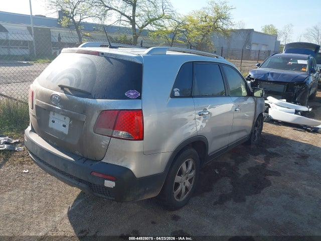 Продажа на аукционе авто 2011 Kia Sorento Lx, vin: 5XYKT3A10BG031383, номер лота: 44928075