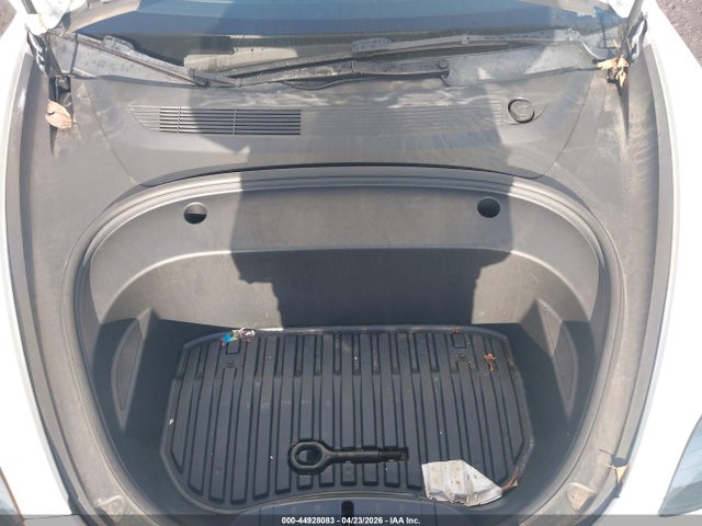 2022 Tesla Model 3 Long Range Dual Motor All-wheel Drive მანქანა იყიდება აუქციონზე, vin: 5YJ3E1EB4NF182499, აუქციონის ნომერი: 44928083