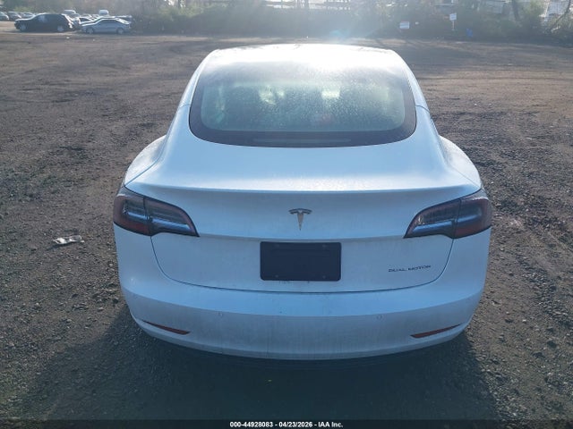 2022 Tesla Model 3 Long Range Dual Motor All-wheel Drive მანქანა იყიდება აუქციონზე, vin: 5YJ3E1EB4NF182499, აუქციონის ნომერი: 44928083