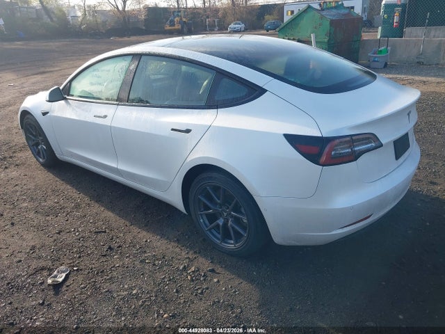2022 Tesla Model 3 Long Range Dual Motor All-wheel Drive მანქანა იყიდება აუქციონზე, vin: 5YJ3E1EB4NF182499, აუქციონის ნომერი: 44928083