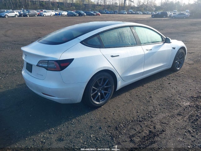 2022 Tesla Model 3 Long Range Dual Motor All-wheel Drive მანქანა იყიდება აუქციონზე, vin: 5YJ3E1EB4NF182499, აუქციონის ნომერი: 44928083