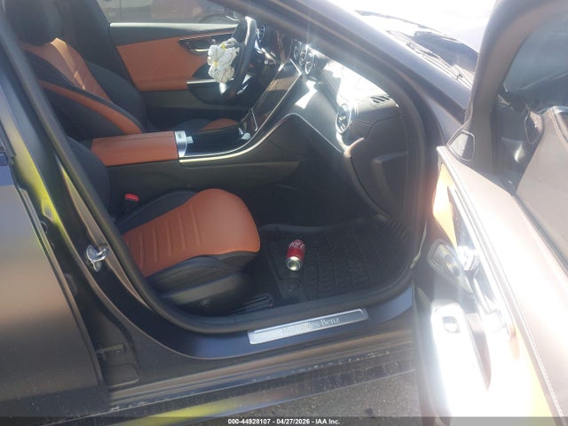 Mercedes-Benz C 300 2024 W1KAF4HB9RR170467 Image 5