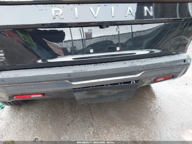 44928117 :رقم المزاد ، 7PDSGBBP9TN090825 vin ، 2026 Rivian R1s Tri Motor Max Pack مزاد بيع