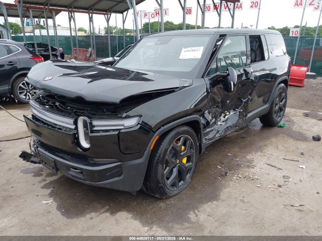 44928117 :رقم المزاد ، 7PDSGBBP9TN090825 vin ، 2026 Rivian R1s Tri Motor Max Pack مزاد بيع