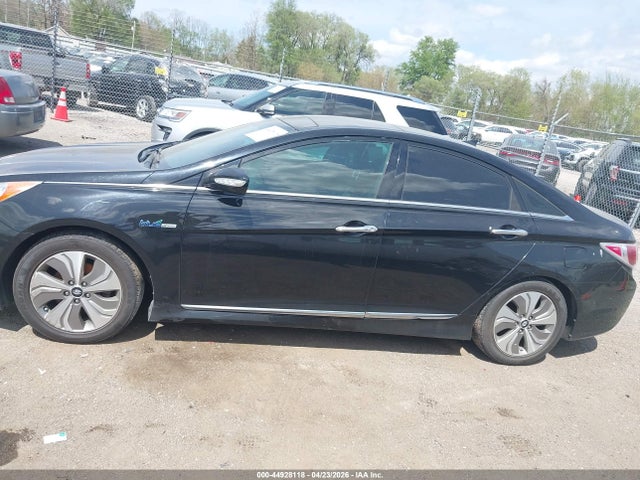 2014 Hyundai Sonata Hybrid Limited მანქანა იყიდება აუქციონზე, vin: KMHEC4A44EA107703, აუქციონის ნომერი: 44928118