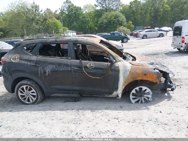 2016 Hyundai Tucson Se მანქანა იყიდება აუქციონზე, vin: KM8J3CA48GU195908, აუქციონის ნომერი: 44928139