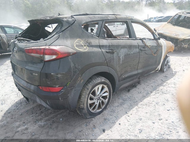 2016 Hyundai Tucson Se მანქანა იყიდება აუქციონზე, vin: KM8J3CA48GU195908, აუქციონის ნომერი: 44928139