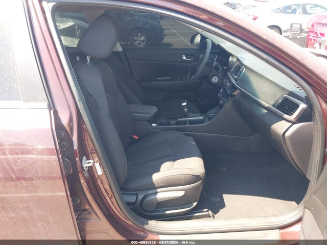 Продаж на аукціоні авто 2017 Kia Optima Lx, vin: 5XXGT4L38HG141377, номер лоту: 44928166