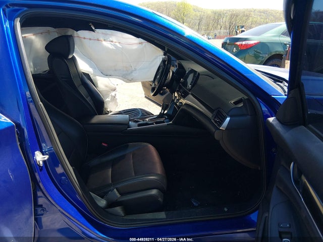44928211 :رقم المزاد ، 1HGCV1F38JA253988 vin ، 2018 Honda Accord Sport مزاد بيع
