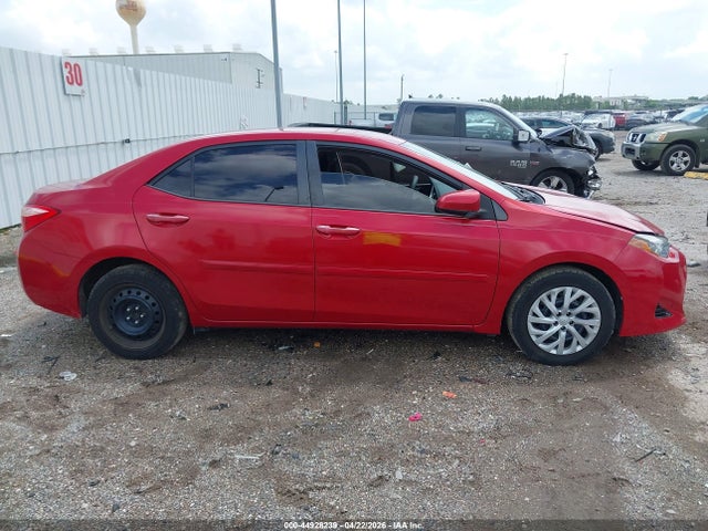 Toyota COROLLA LE 2018 5YFBURHEXJP771137 Image 14