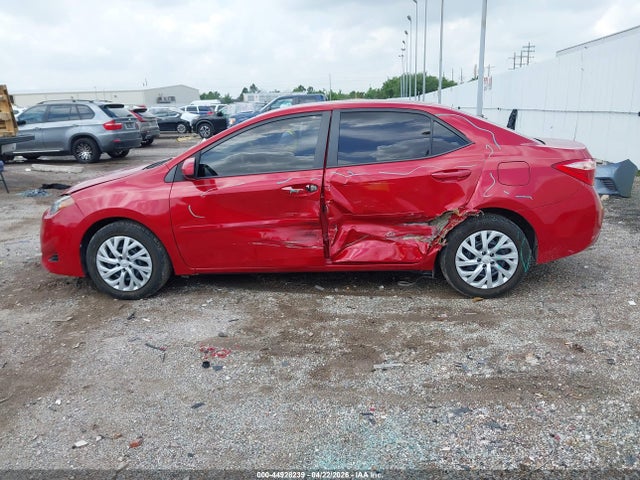 Toyota COROLLA LE 2018 5YFBURHEXJP771137 Image 15