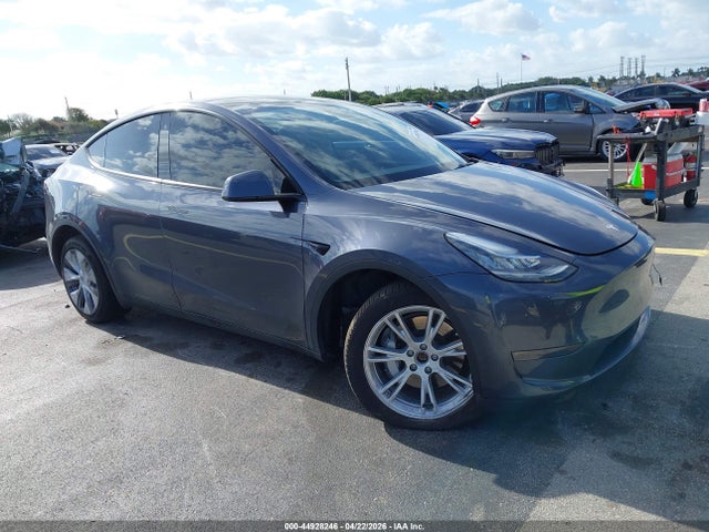 Продаж на аукціоні авто 2023 Tesla Model Y, vin: 7SAYGDEE7PA110646, номер лоту: 44928246