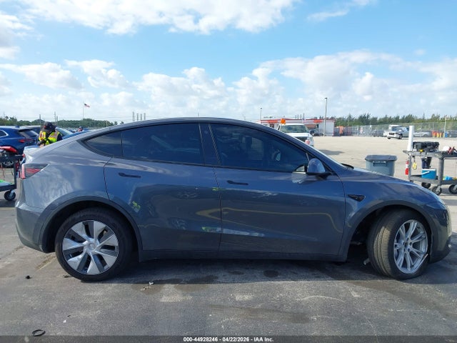 Продаж на аукціоні авто 2023 Tesla Model Y, vin: 7SAYGDEE7PA110646, номер лоту: 44928246