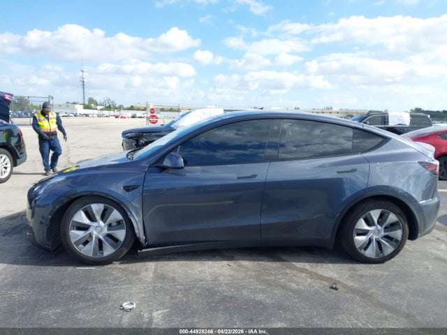 Продаж на аукціоні авто 2023 Tesla Model Y, vin: 7SAYGDEE7PA110646, номер лоту: 44928246