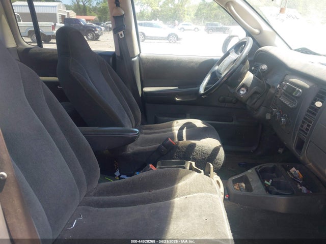 2004 Dodge Dakota Sport/sxt მანქანა იყიდება აუქციონზე, vin: 1D7HG38K14S689049, აუქციონის ნომერი: 44928268