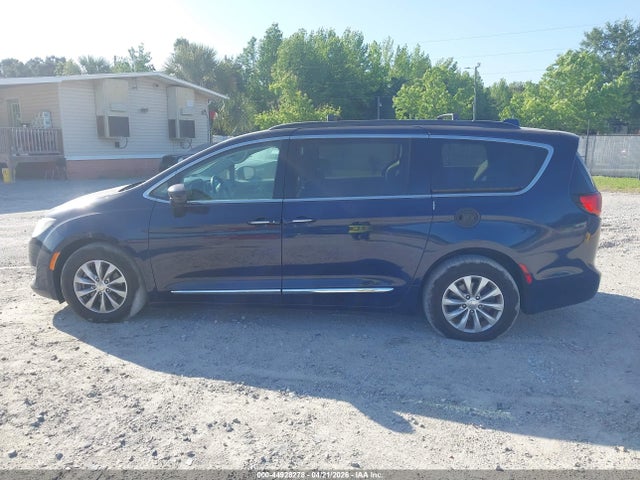 Aukcja sprzedaży 2017 Chrysler Pacifica Touring-l, vin: 2C4RC1BG0HR524779, numer aukcji: 44928278