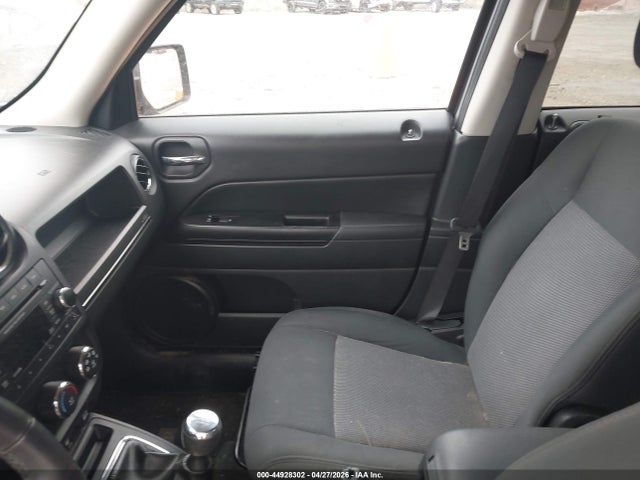 2012 Jeep Patriot Latitude მანქანა იყიდება აუქციონზე, vin: 1C4NJRFB1CD594921, აუქციონის ნომერი: 44928302