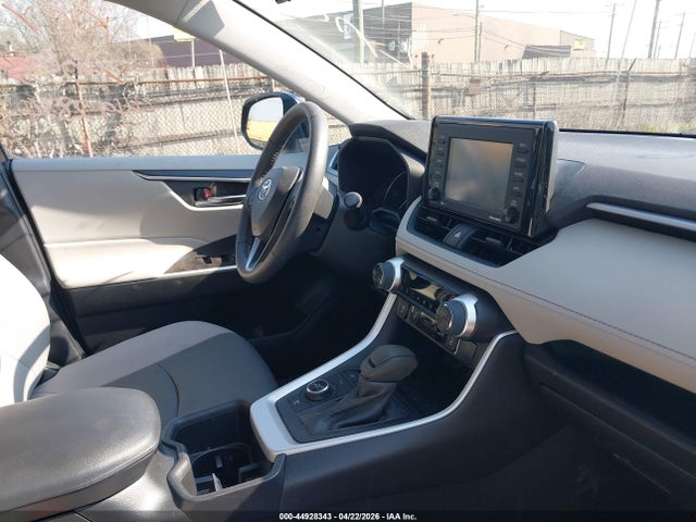 44928343 :رقم المزاد ، 4T3RWRFV6NU055309 vin ، 2022 Toyota Rav4 Hybrid Xle مزاد بيع