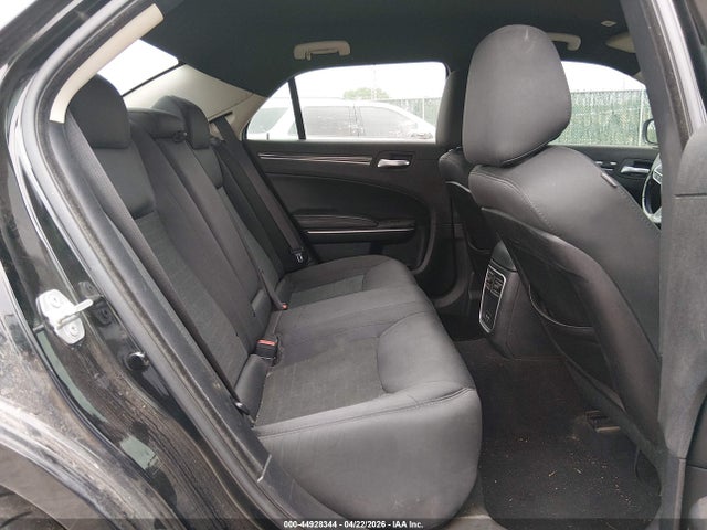 Продаж на аукціоні авто 2019 Chrysler 300 Touring, vin: 2C3CCAAG8KH755759, номер лоту: 44928344