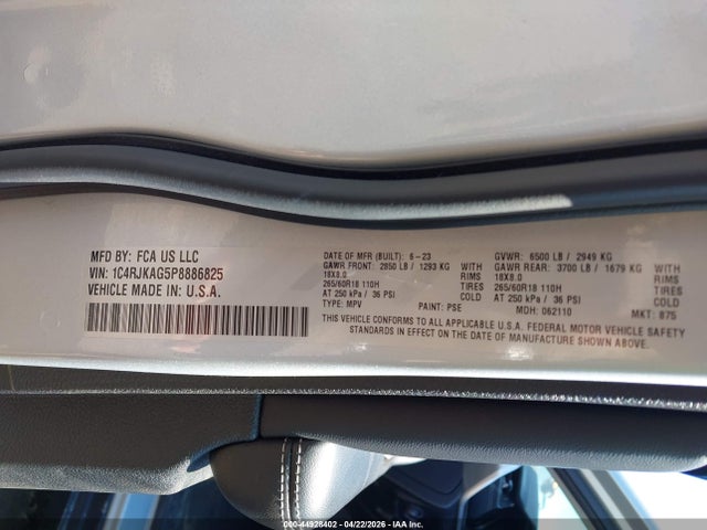 44928402 :رقم المزاد ، 1C4RJKAG5P8886825 vin ، 2023 Jeep Grand Cherokee L Laredo 4x4 مزاد بيع