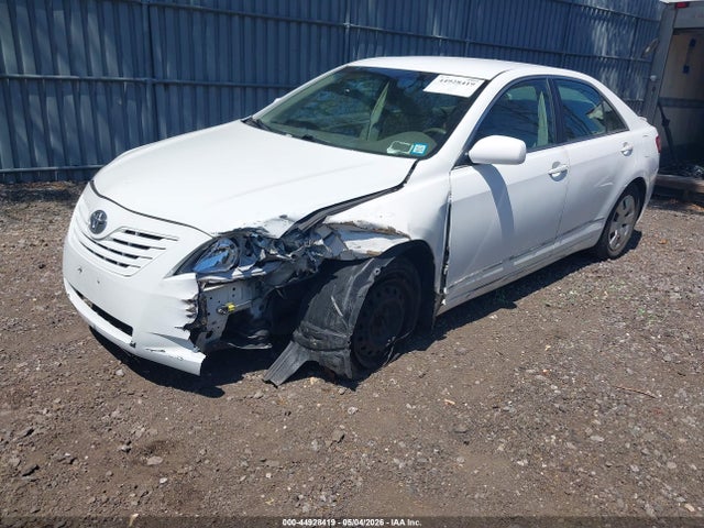 44928419 :رقم المزاد ، 4T1BE46K88U758842 vin ، 2008 Toyota Camry Le مزاد بيع